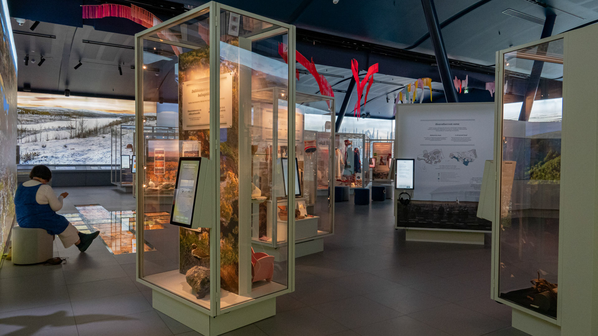 Sámi Museum Siida uses modern video and audio solutions to introduce all guests to the exciting world of the Sámi people, their traditions and the land where they live.