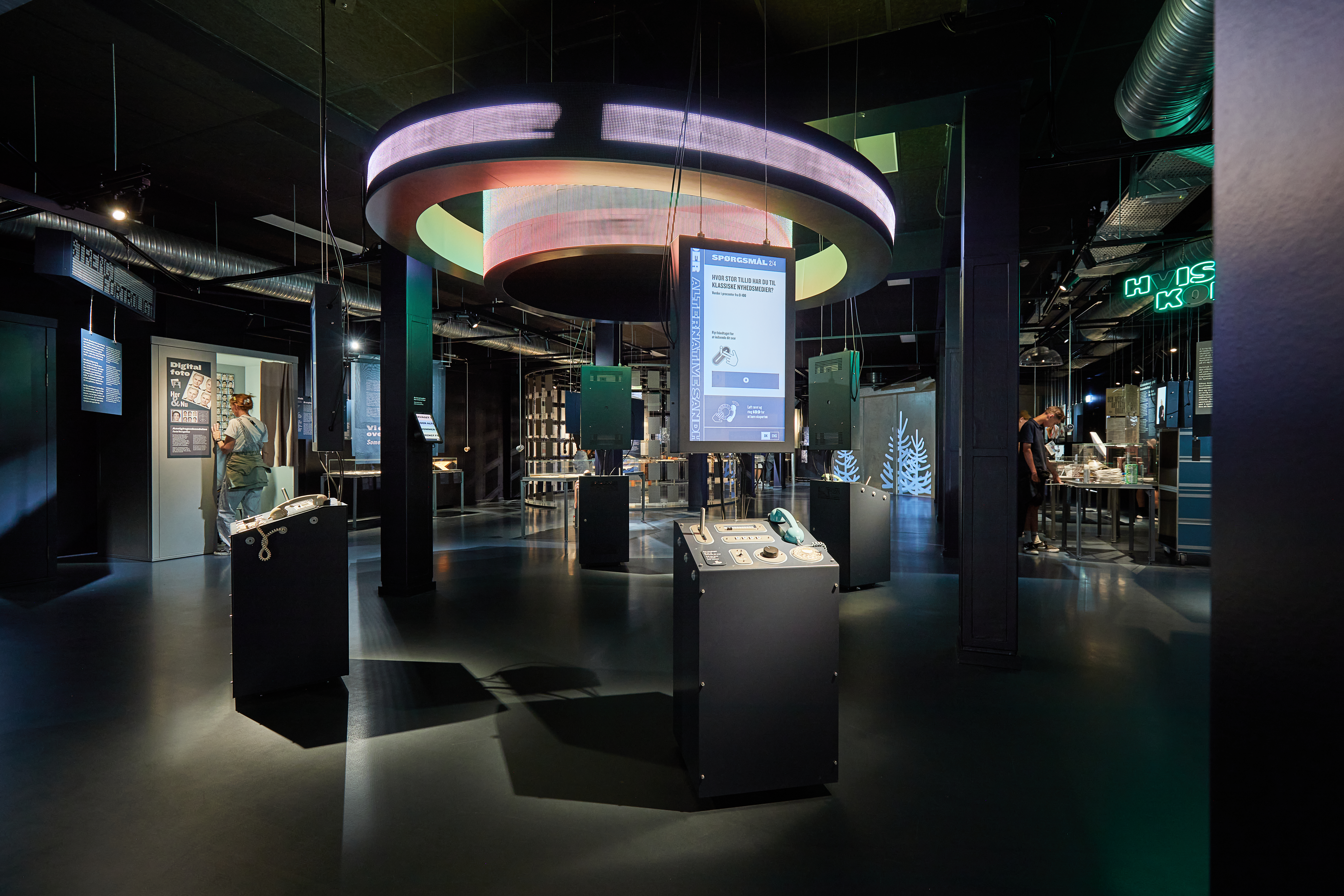 The exhibition provides a glimpse into the history of communication, connects it to the present, and aims to stimulate reflection on the future.